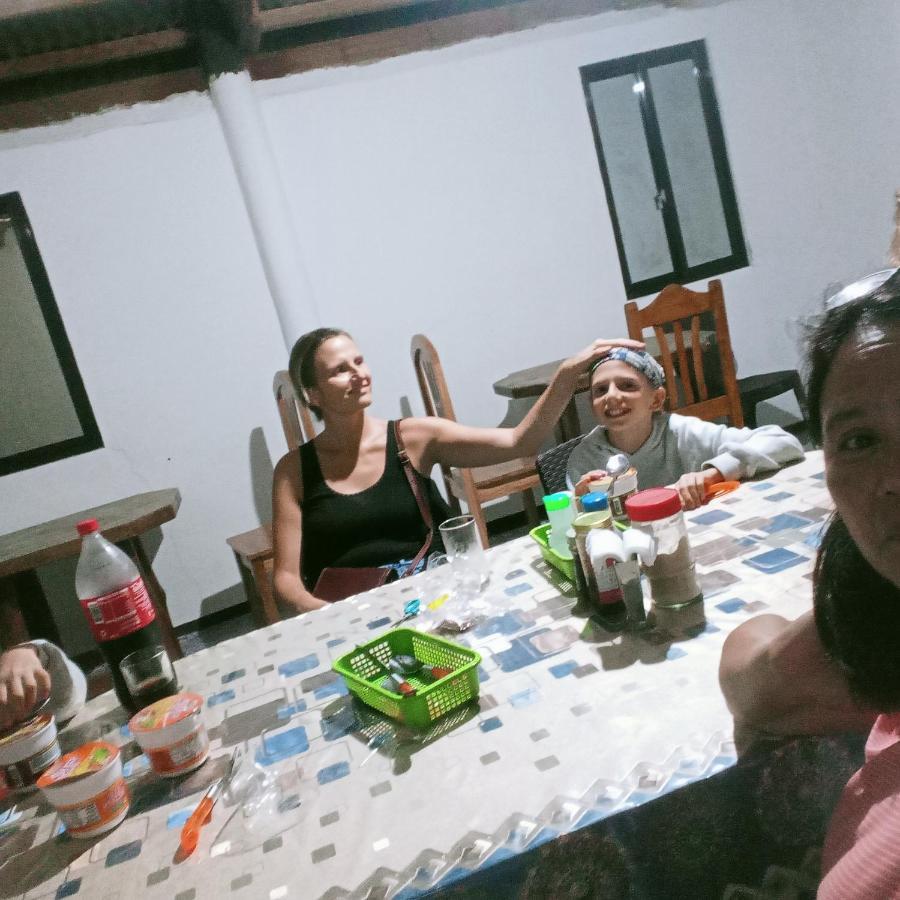 Fely'S Homestay Batuan Exteriör bild