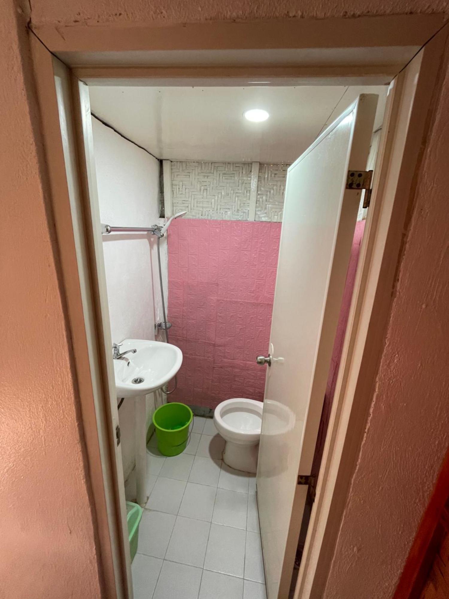 Fely'S Homestay Batuan Exteriör bild